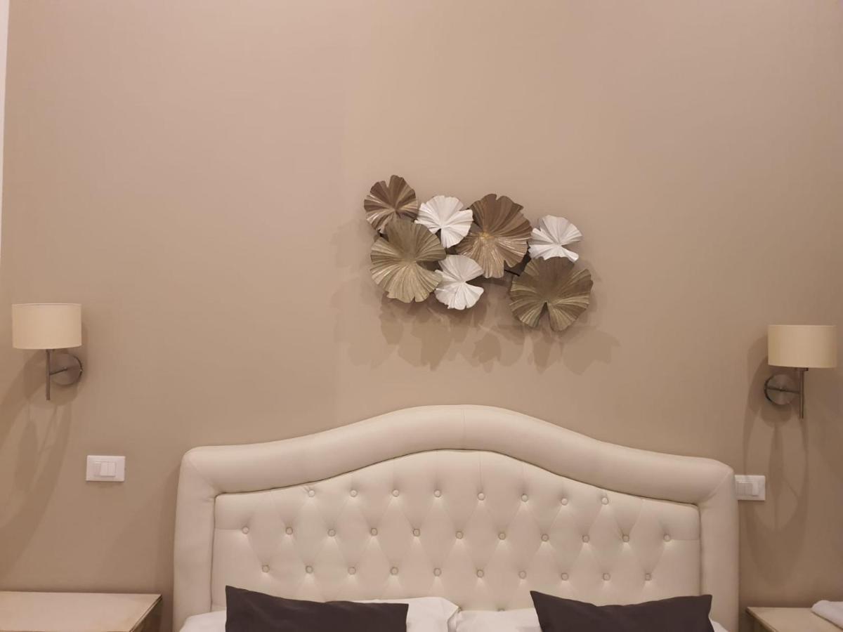 Luxury & Charme Colosseo Rome Exterior photo