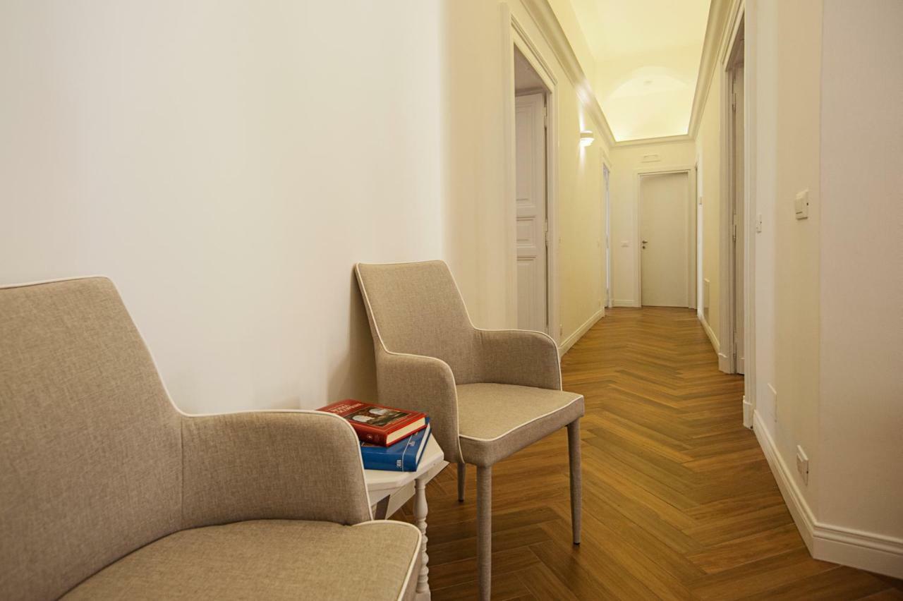 Luxury & Charme Colosseo Rome Exterior photo